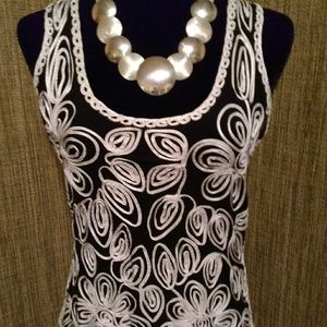 Cache black and white embroidered tank, size L